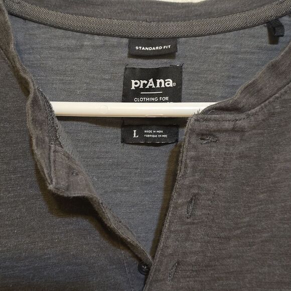 PRANA RONNIE HENLEY II MEN'S LARGE THREE BUTTON LONG SLEEVE ORGANIC COTTON BLEND - Picture 2 of 6